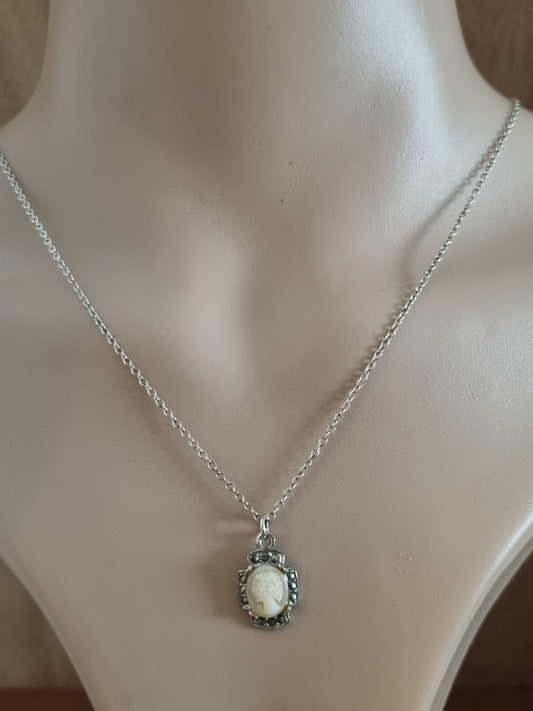 Vintage Necklace 925 Sterling Silver Chain Pale Peach Cameo with Marcasite Pendant