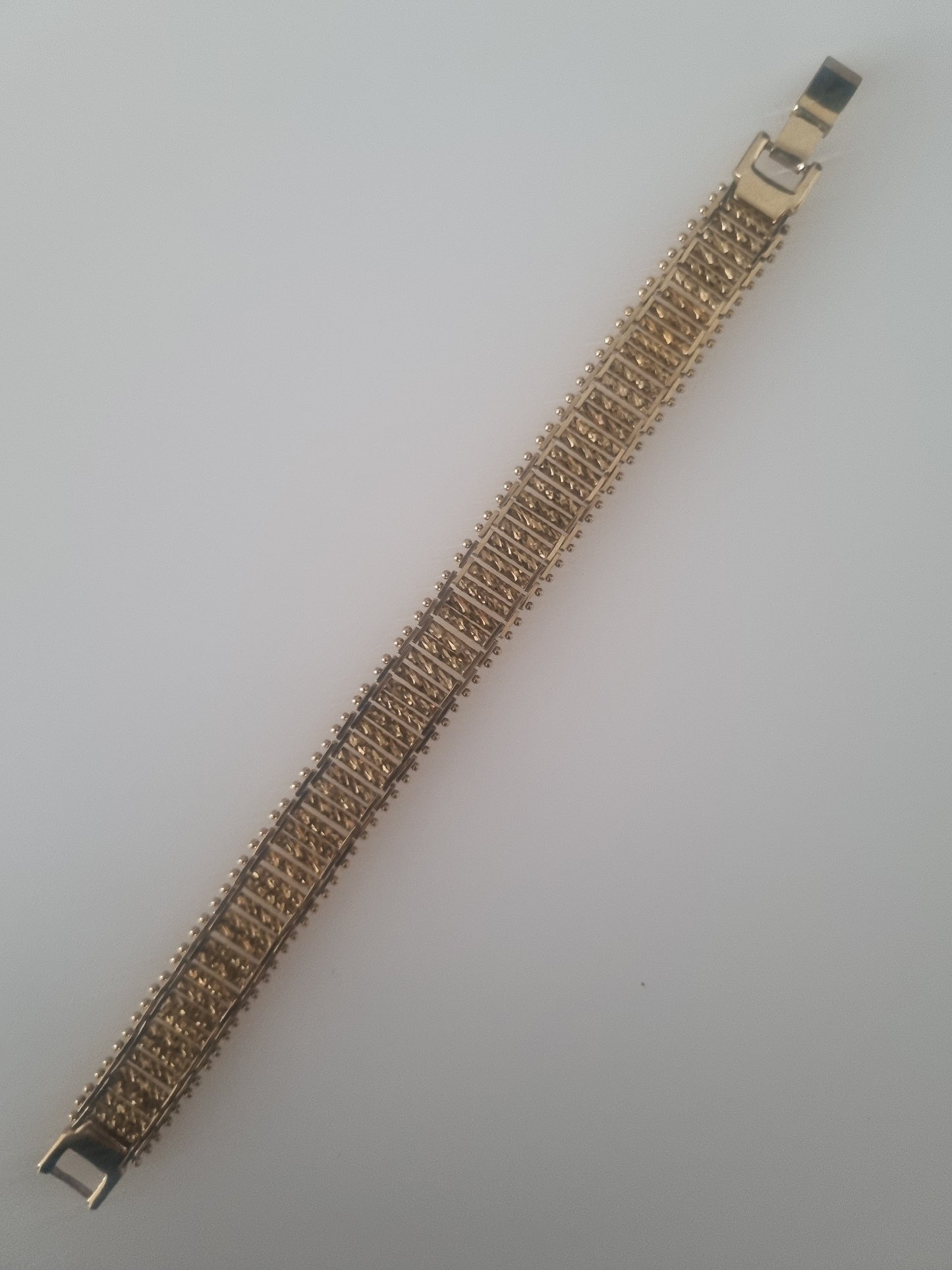 Vintage Bracelet Gold Tone Chain Link Costume Jewellery