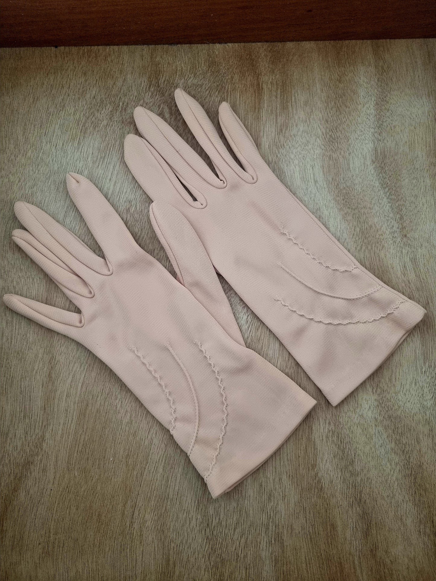 Vintage Gloves Peach Short Nylon Portugese