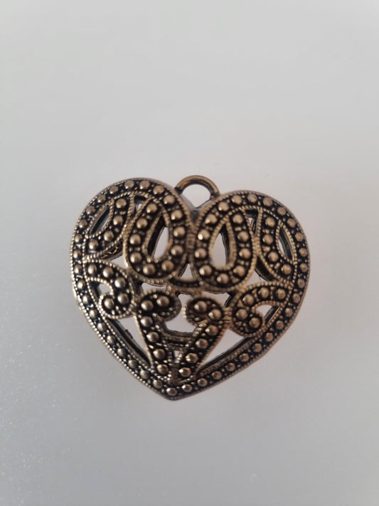 Vintage Pendant Charm 3D Heart Costume Pendant