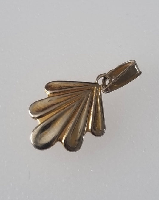 Vintage Pendant Charm Shell Pendant Seashell Nautical Gold Tone