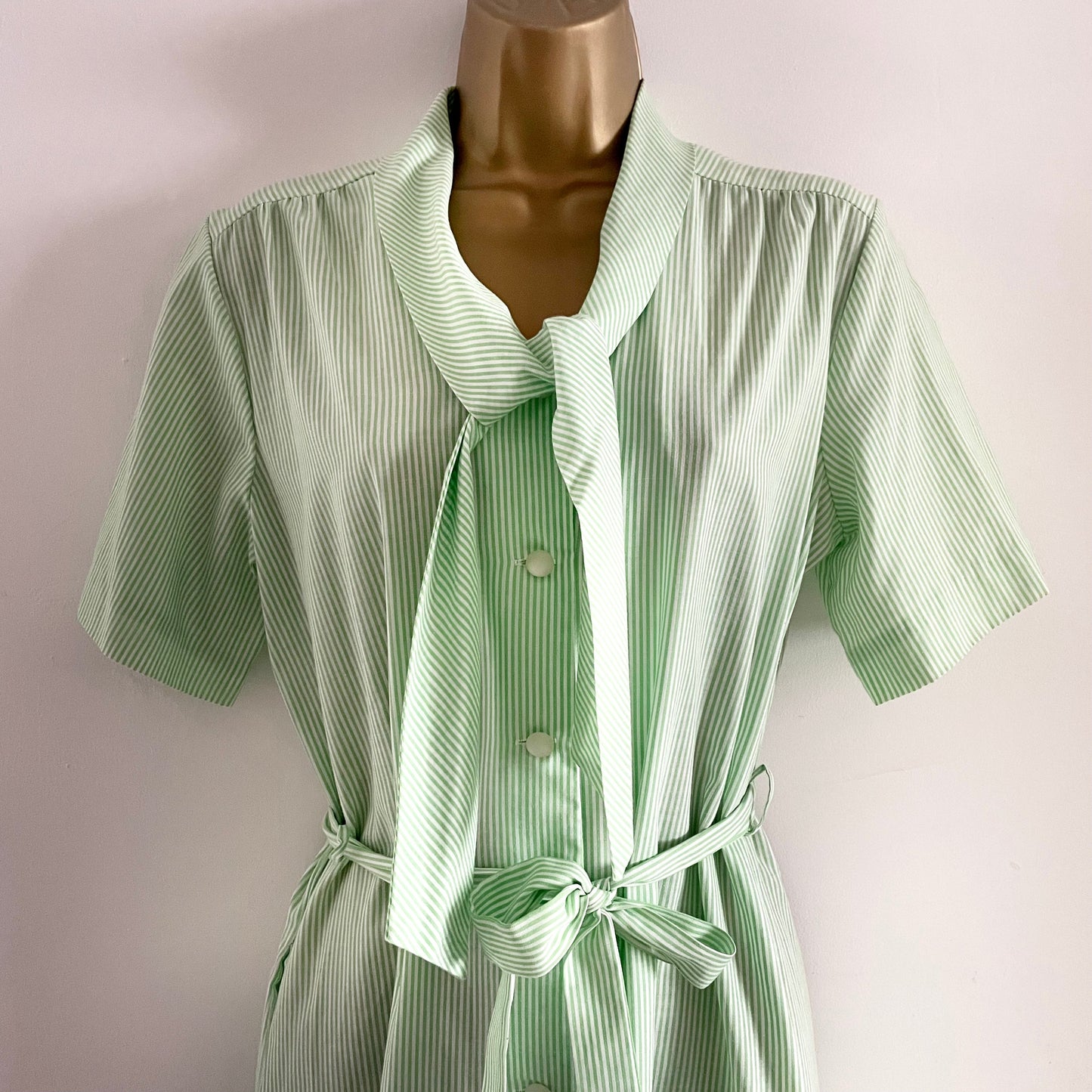 Vintage Carolina Maid - Green & White Midi Dress. Tre Worst Made in the USA. Half Button