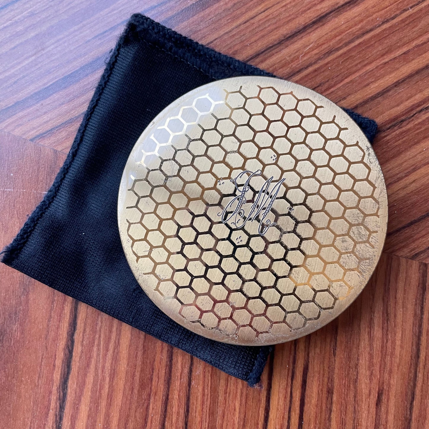 Vintage Honeycomb J M Engraved Gelot Gold Tone Metal Powder Compact with Mirror