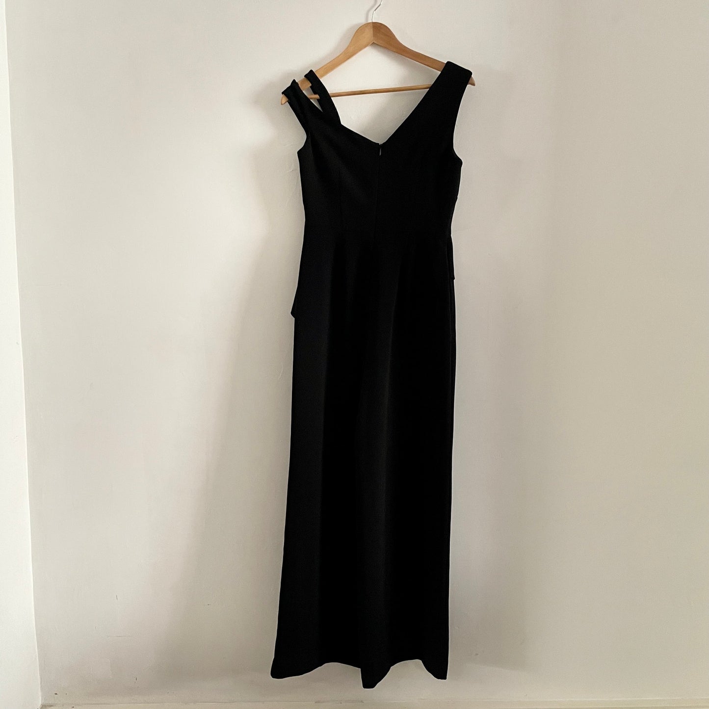 Vintage Fenn Wright Manson Black stretch off the shoulder jumpsuit. Straight leg