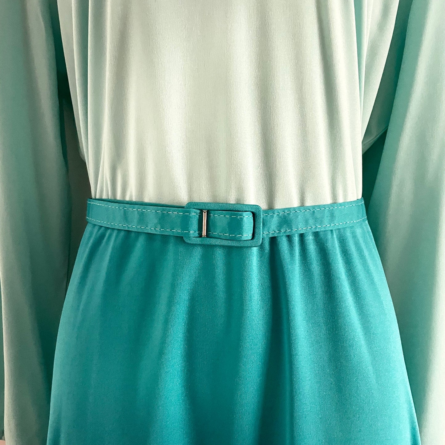 Vintage C&A blue two tone high neck long sleeve stretch midi dress with matching belt