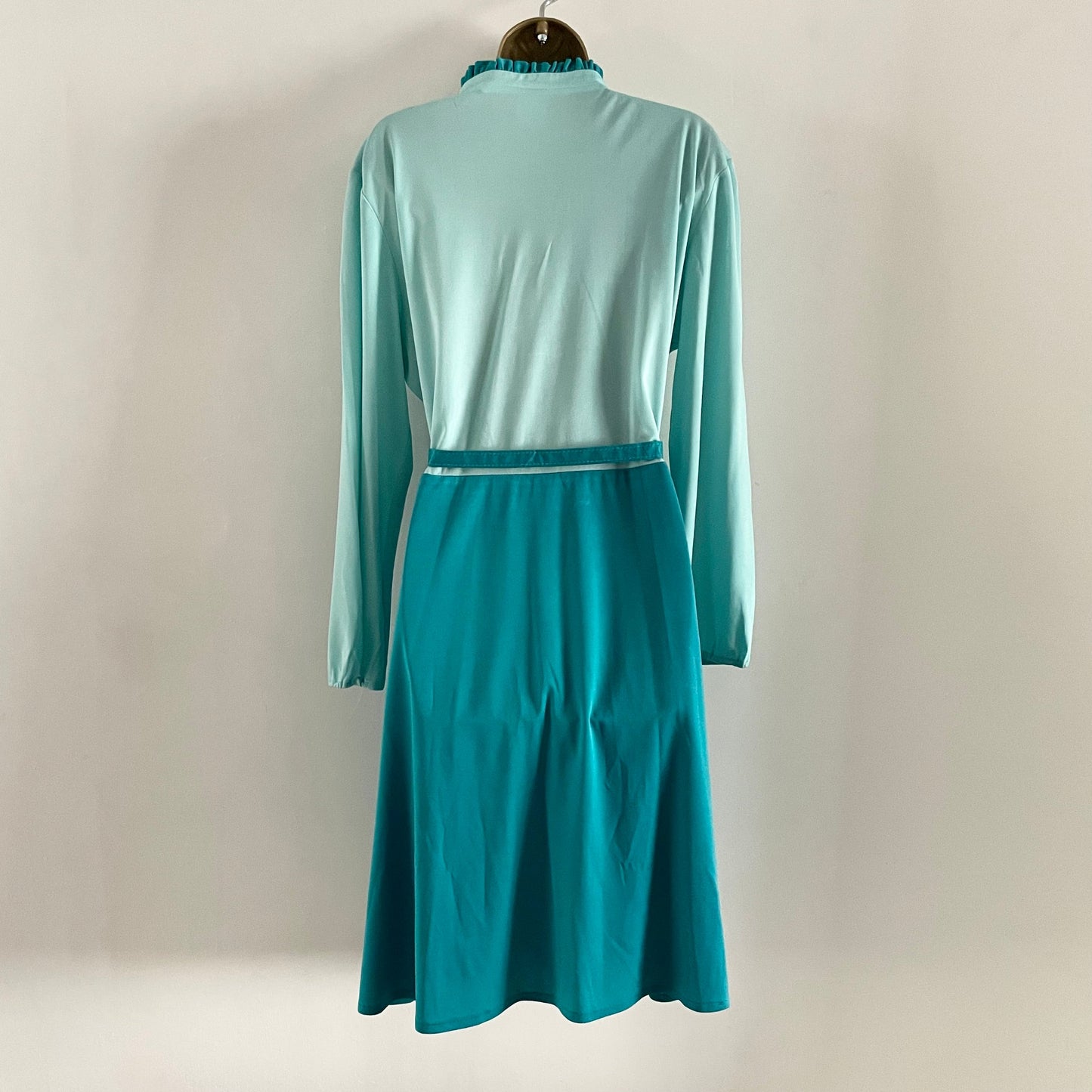 Vintage C&A blue two tone high neck long sleeve stretch midi dress with matching belt