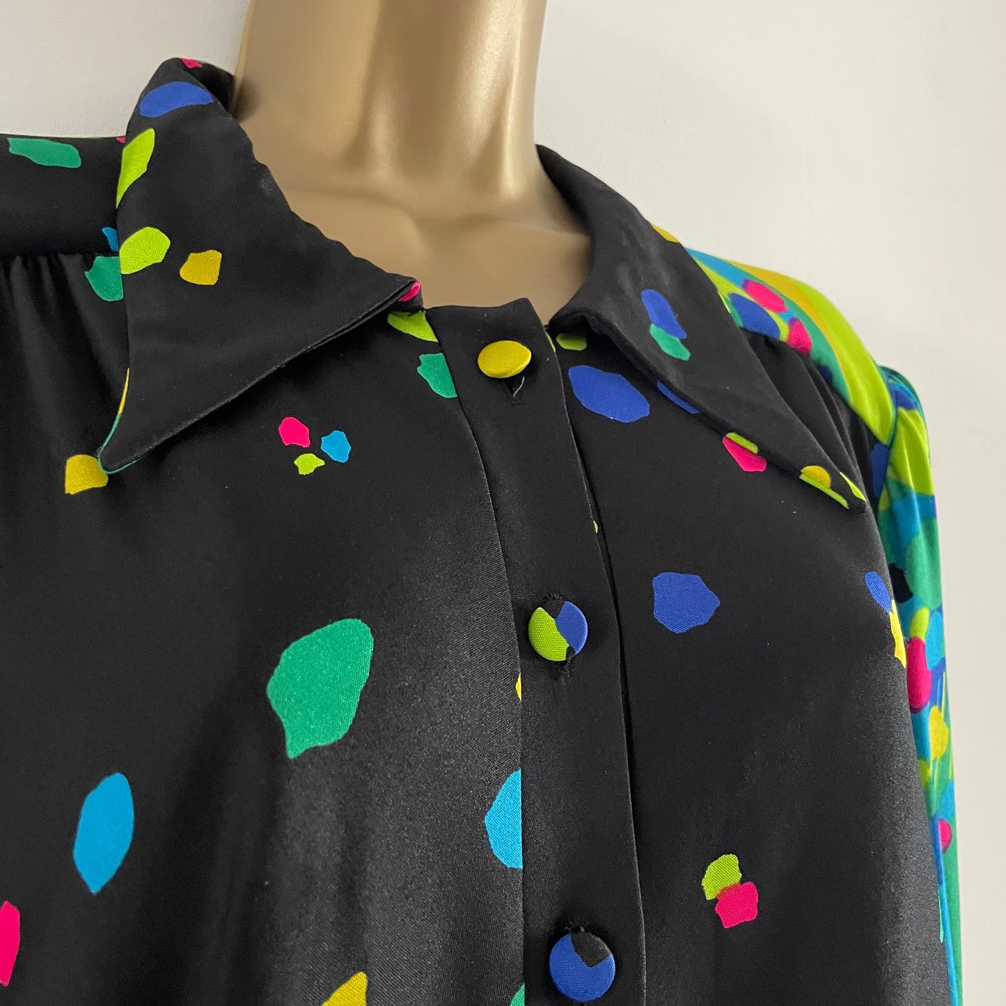 Vintage Airmonia Made in Italy black midi dress. Multicolour abstract pattern long sleeve dagger collar buttons half way.