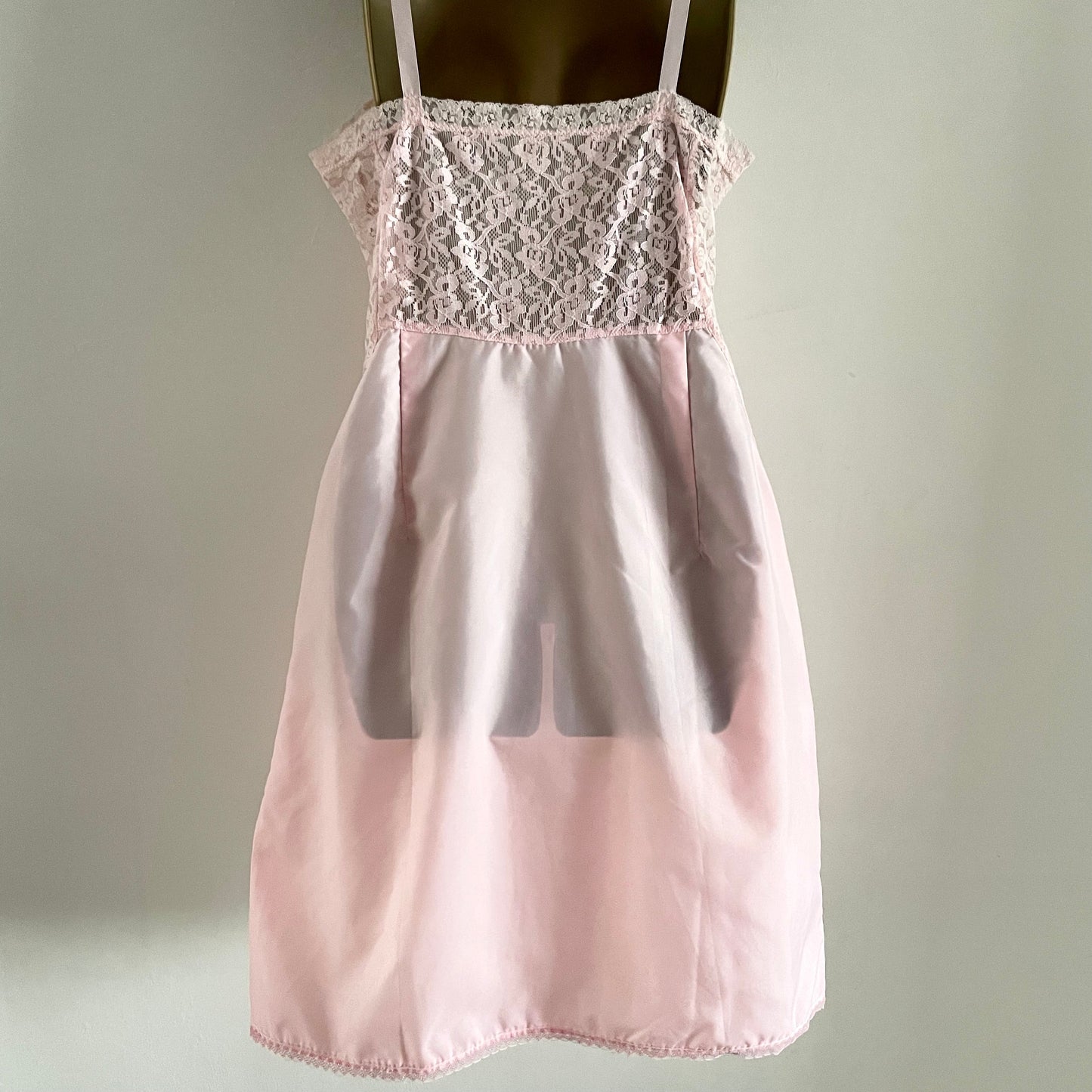 Vintage St. Michael bri-nylon lycra baby pink lace bust & trim slip dress midi.