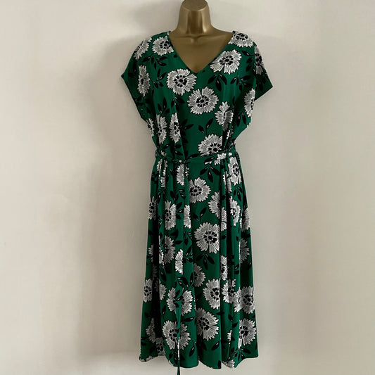 Preloved Green & White Summer Dress With tie Waist & V-neck.