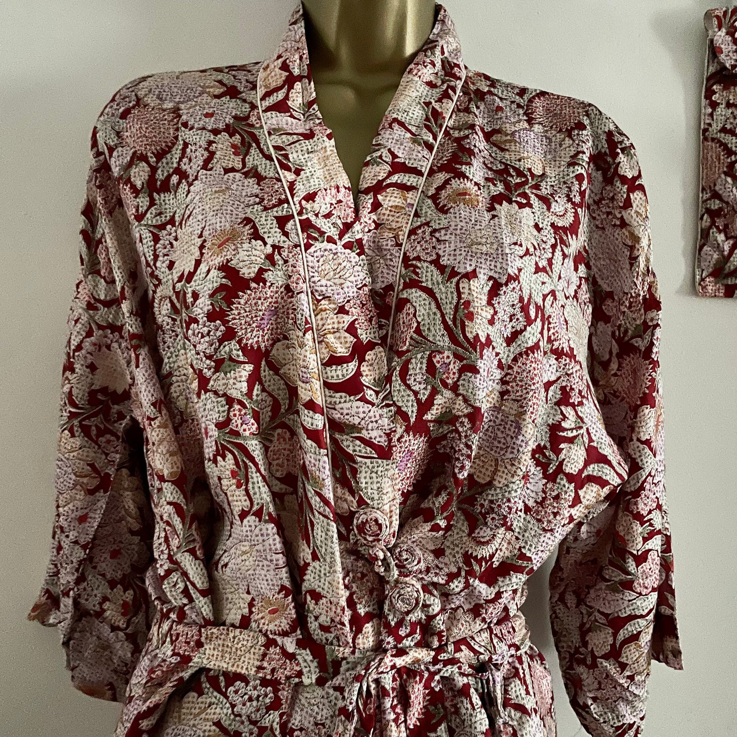 Vintage Dressing Gown Robe Block Print Style Handcrafted Floral Pattern with Matching Bag.