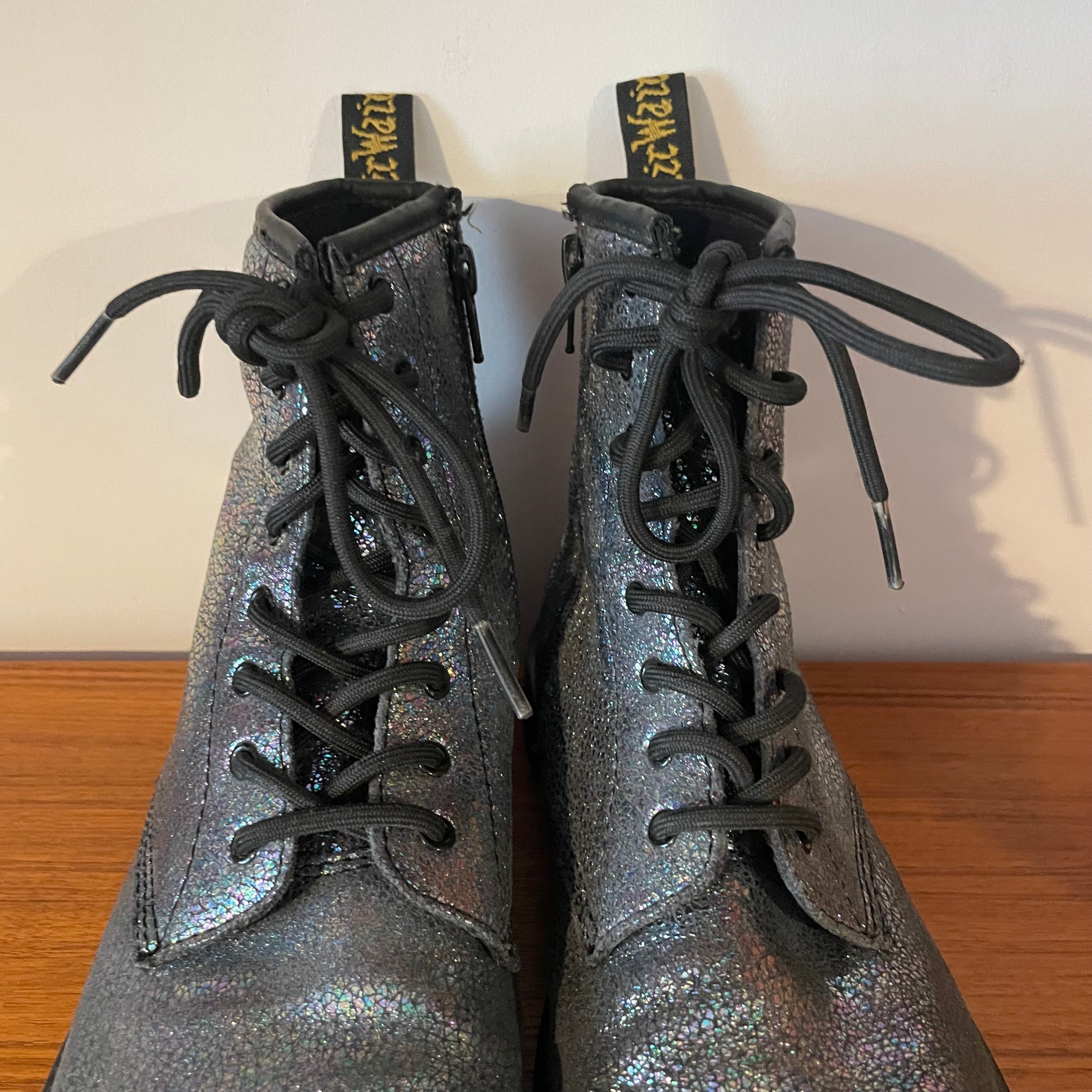 Dr martens glitter silver online