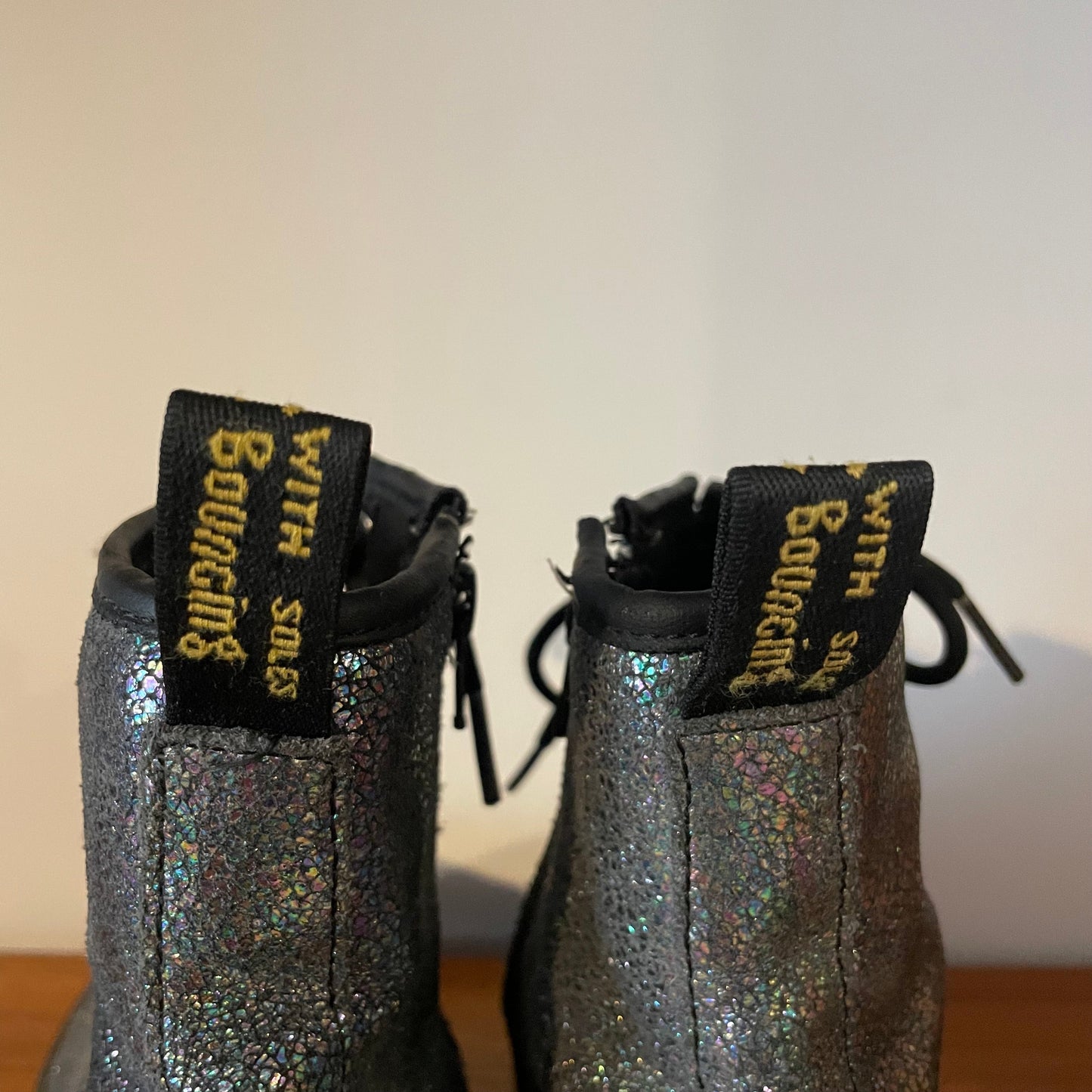 Dr Martens GLITTER 1460 SILVER ZIP ANKLE WOMEN