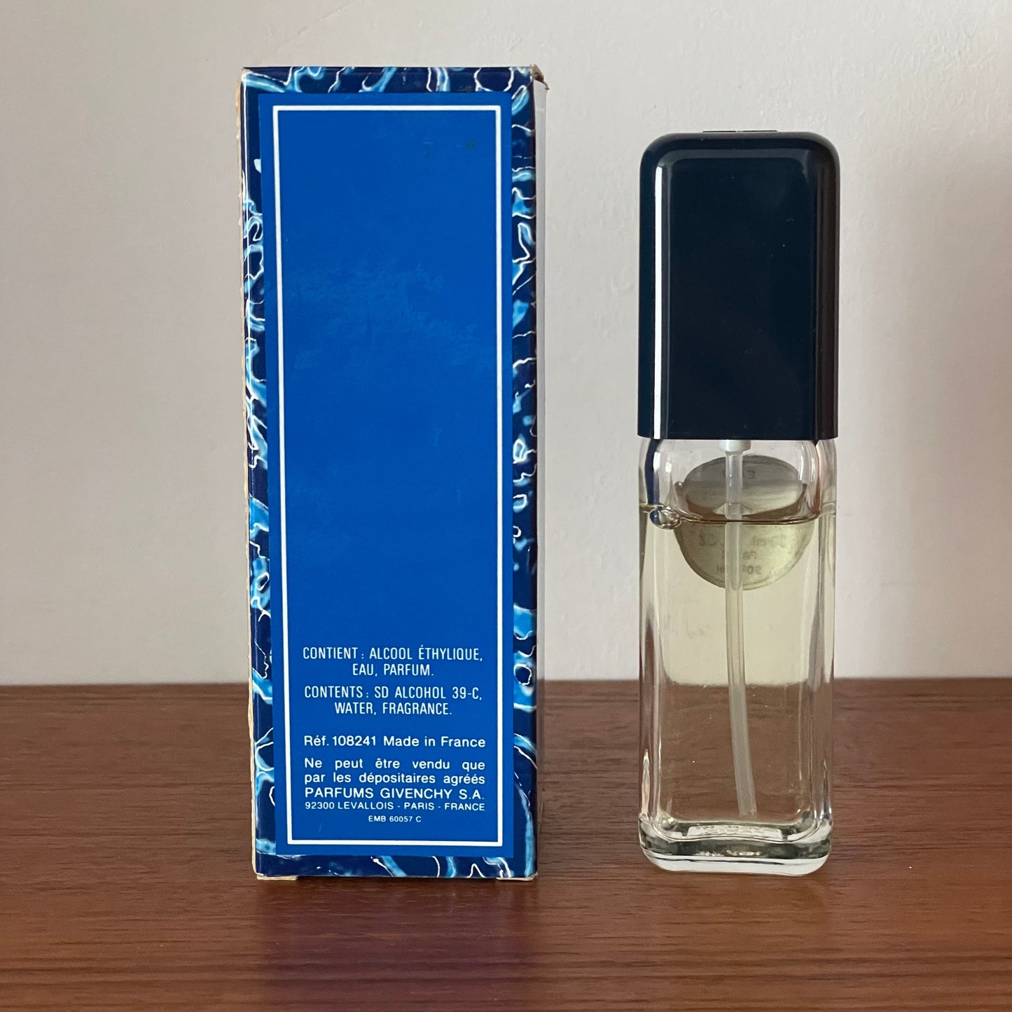 Vintage Eau De Givenchy. Eau De Toilette. 30ml. 85% Full.