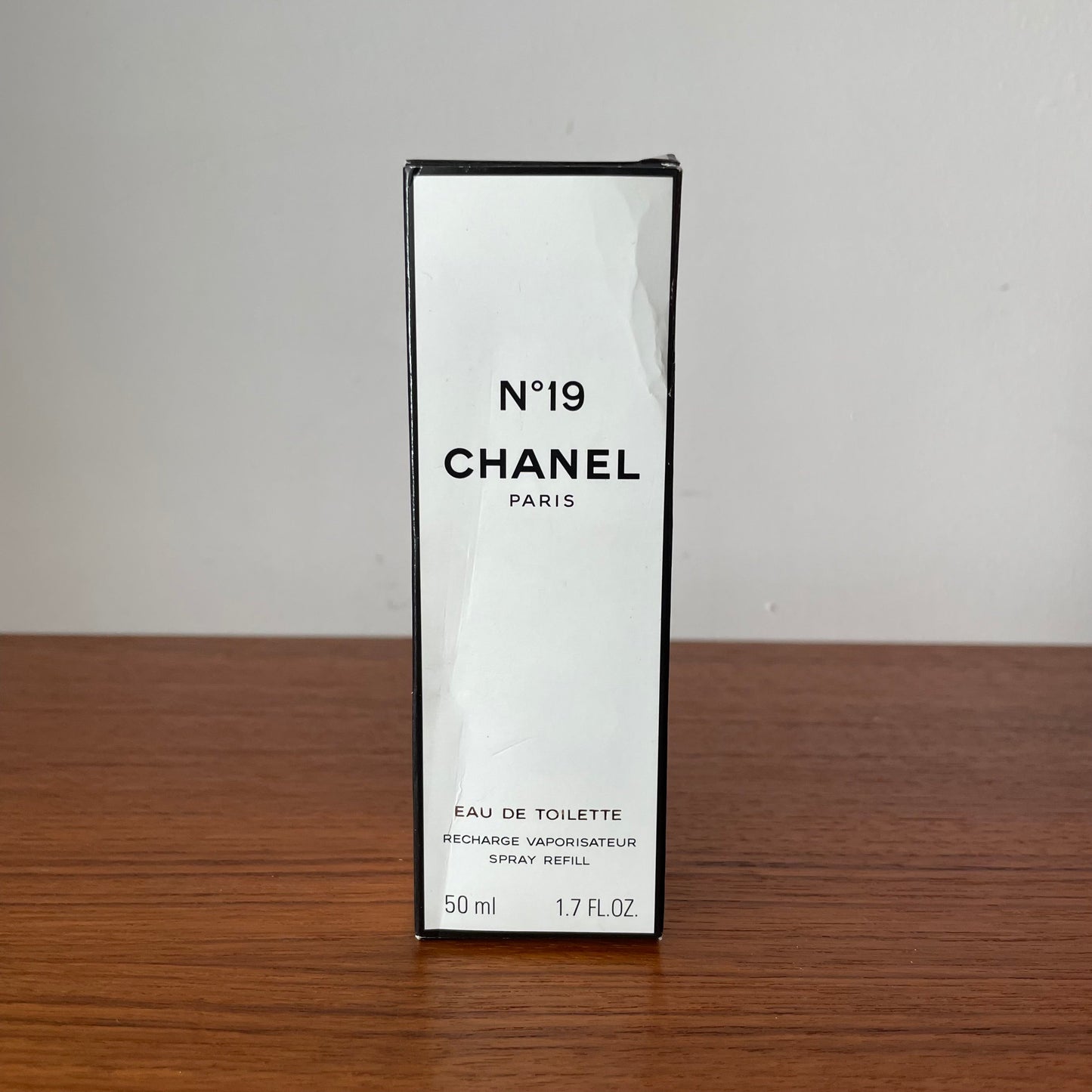 Vintage No 19 Chanel Eau De Toilette Spray Refill. 50ml. 90% Full.