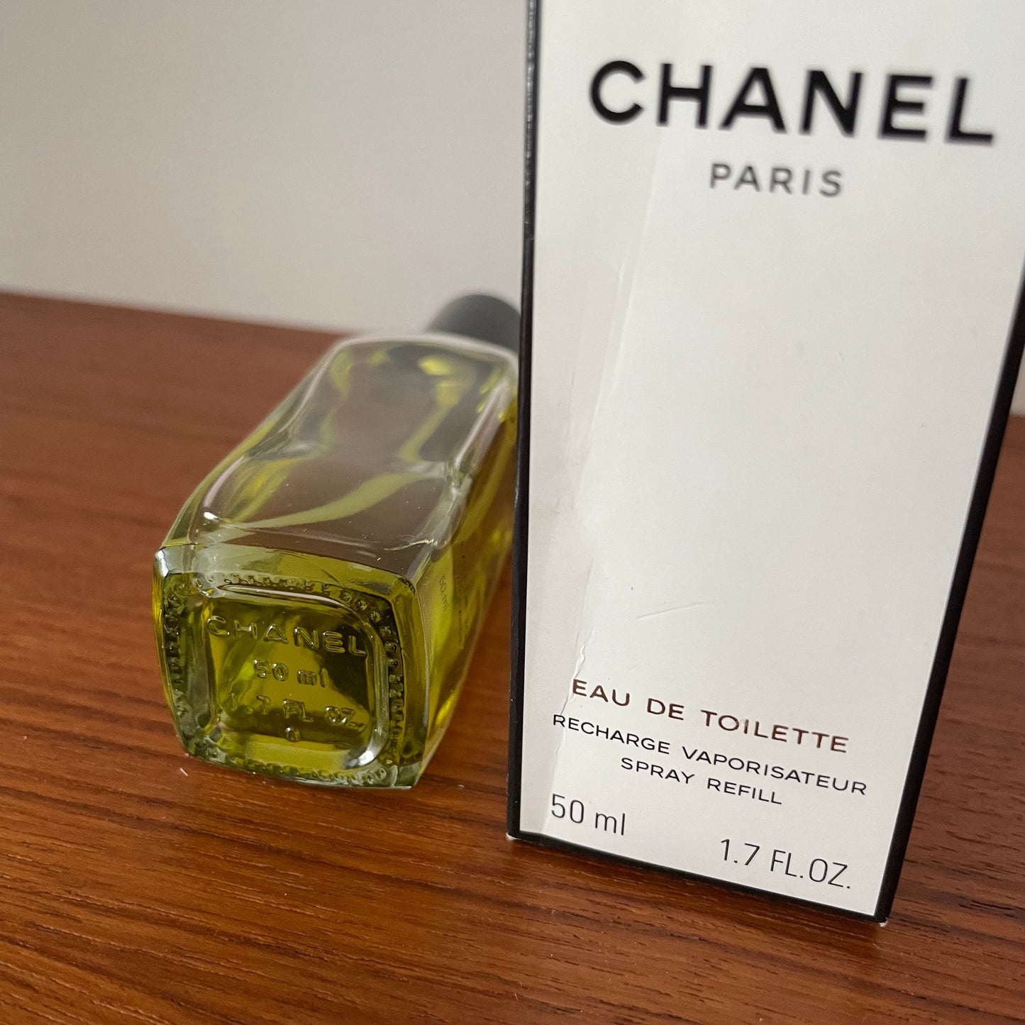 Vintage No 19 Chanel Eau De Toilette Spray Refill. 50ml. 90% Full.