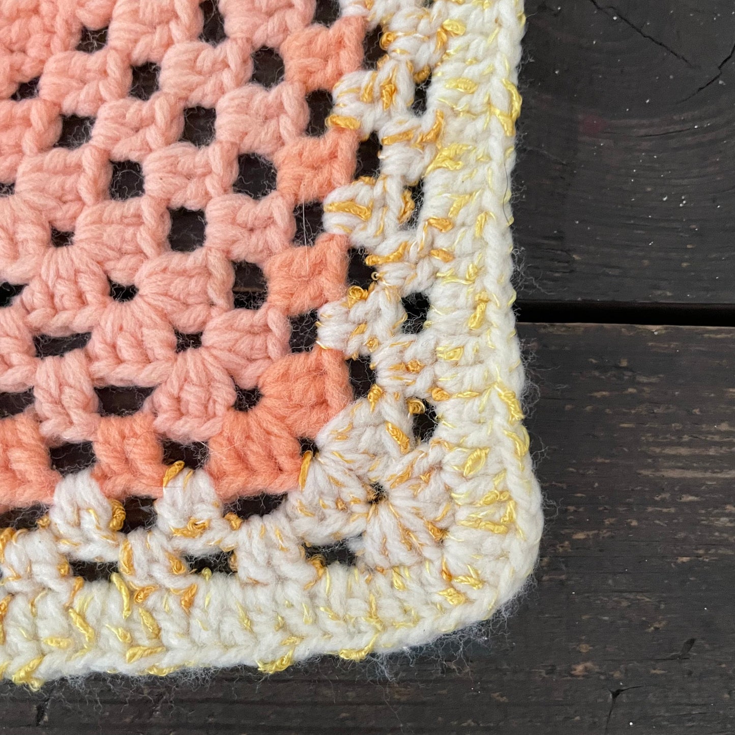 Vintage SQUARE CROCHET GRANNY SQUARE PINK & PEACH