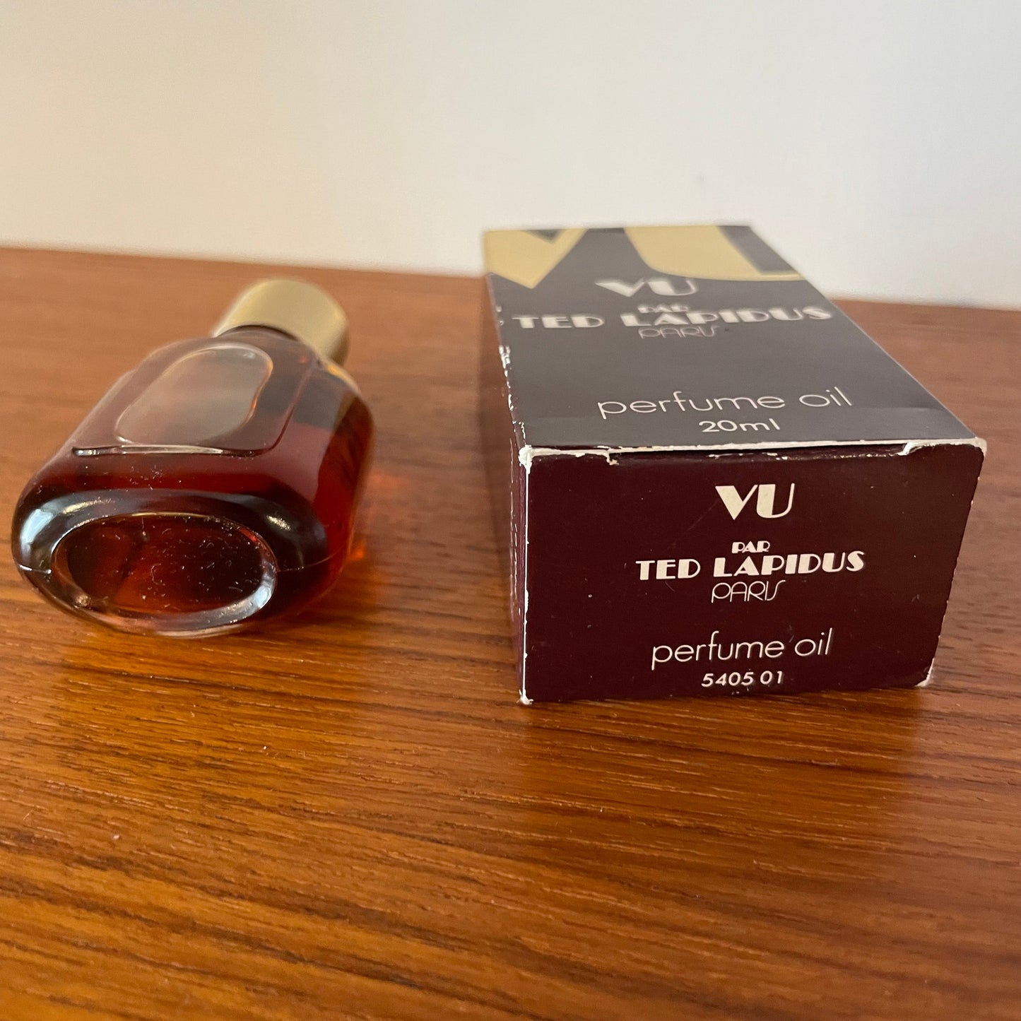 Vintage perfume Vu by Ted Lapidus Perfume Oil 20ml Full Bottle 20ml 1975