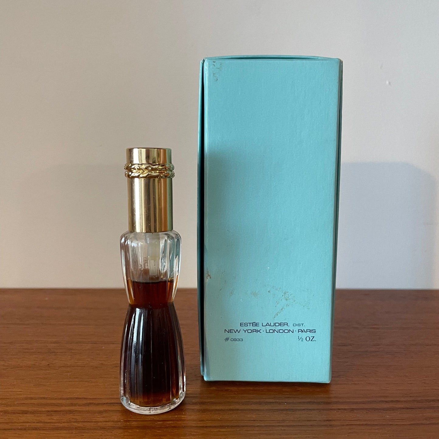 Vintage perfume Youth Dew by Estée Lauder No. 933 2/3 Full Perfume