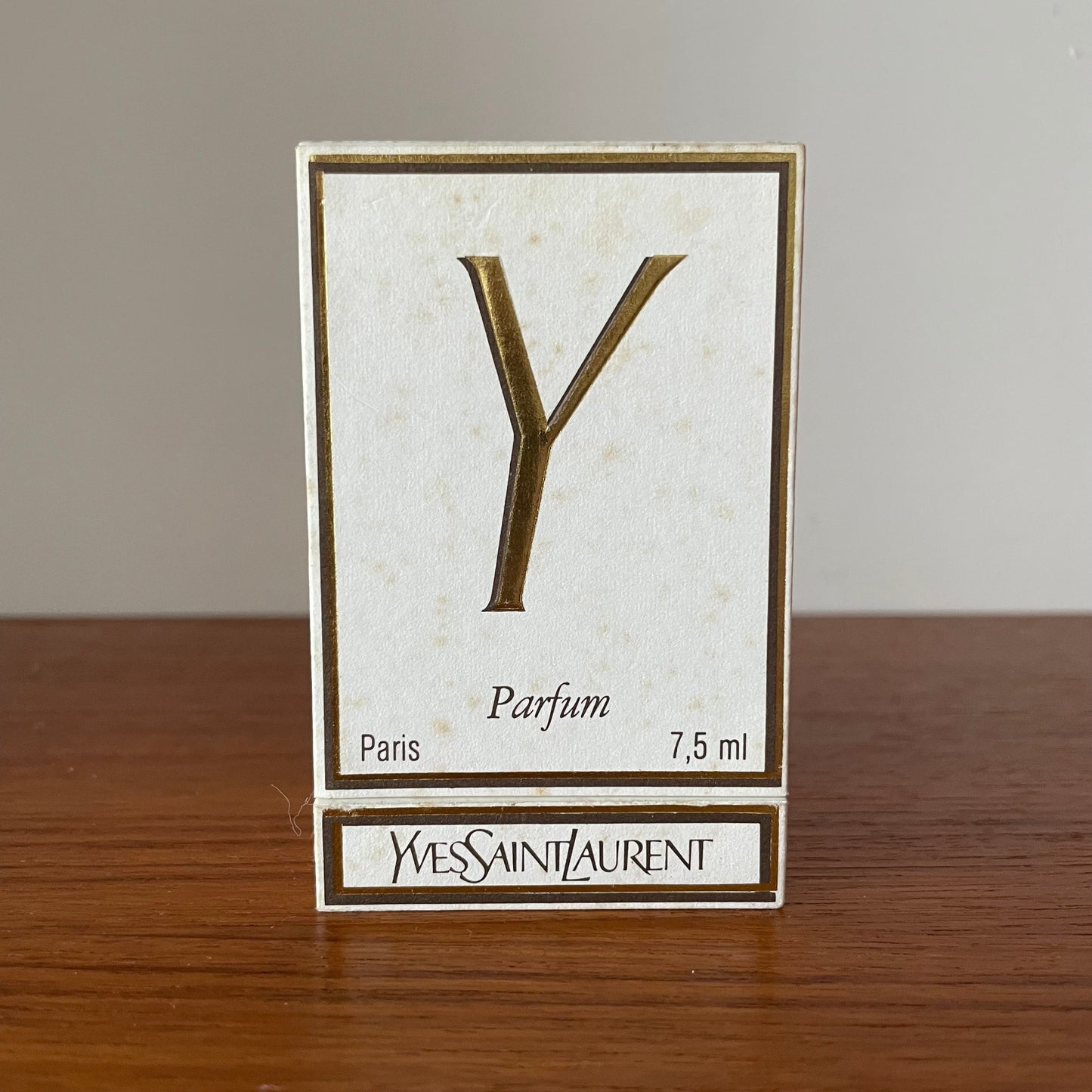 Vintage perfume Y, YSL, Yves Saint Laurent. No.2210, Perfume. 7.5ml 80% full