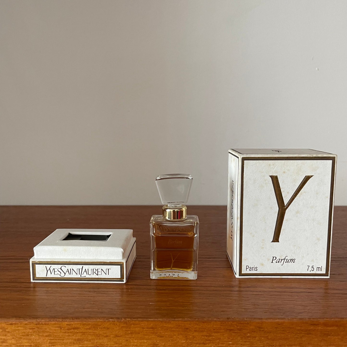 Vintage perfume Y, YSL, Yves Saint Laurent. No.2210, Perfume. 7.5ml 80% full