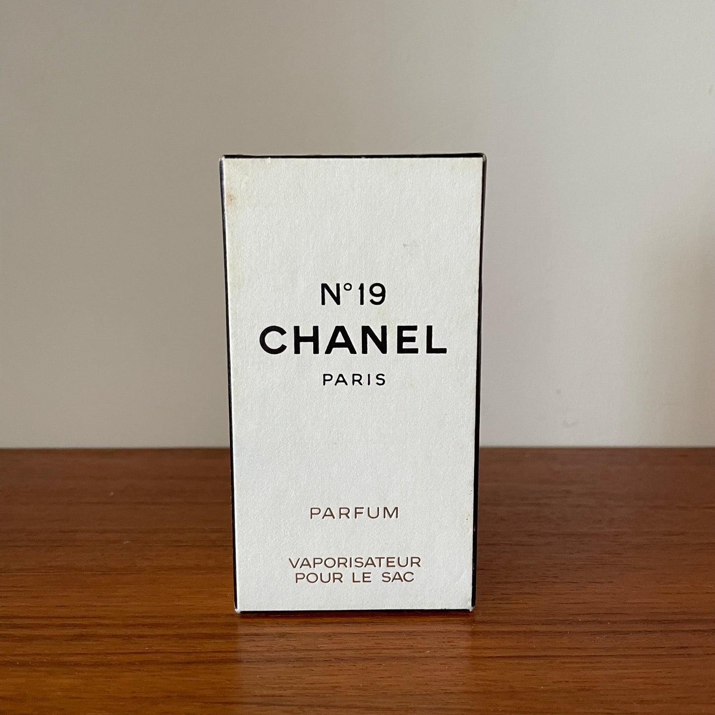 Vintage perfume Chanel NO19 Vintage Vapouriser Perfume 50% full 1973-1976