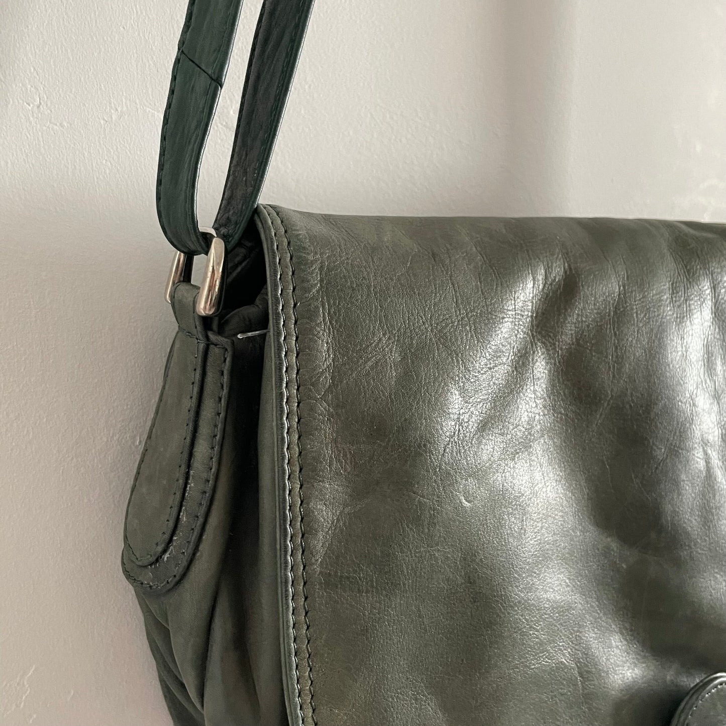 Vintage Green Leather Saddle Compartment Shoulder Bag