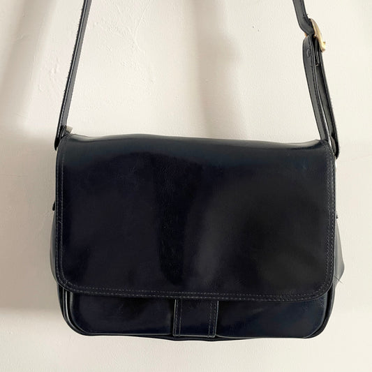 Vintage Navy Blue Jane Shilton Clubhouse Leather Saddle Shoulder Bag