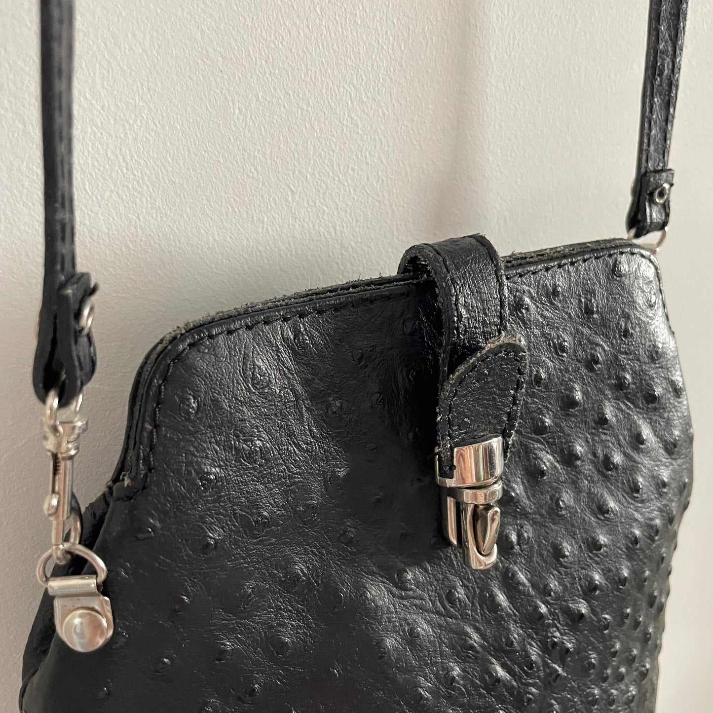 Vintage  Black Textured Real Leather Bucket Shoulder Handbag. Borse in Pellu. Made in Italy