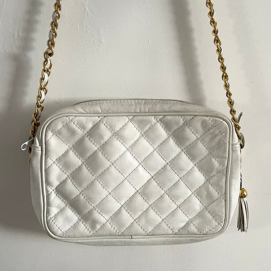 Vintage Leather Paris White Quilted Small Shoulder Handbag with Gold Tone Chain Strap