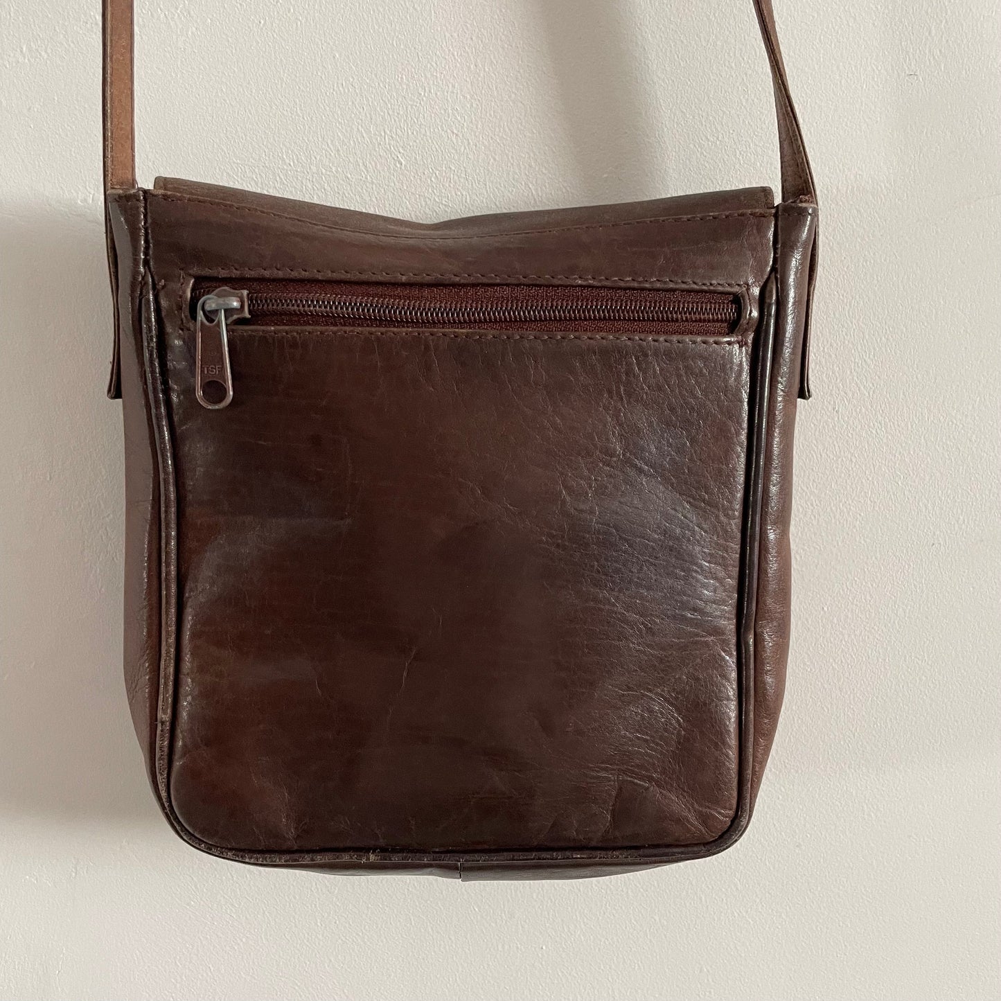 Vintage Brown Leather Shoulder Handbag. Made in India