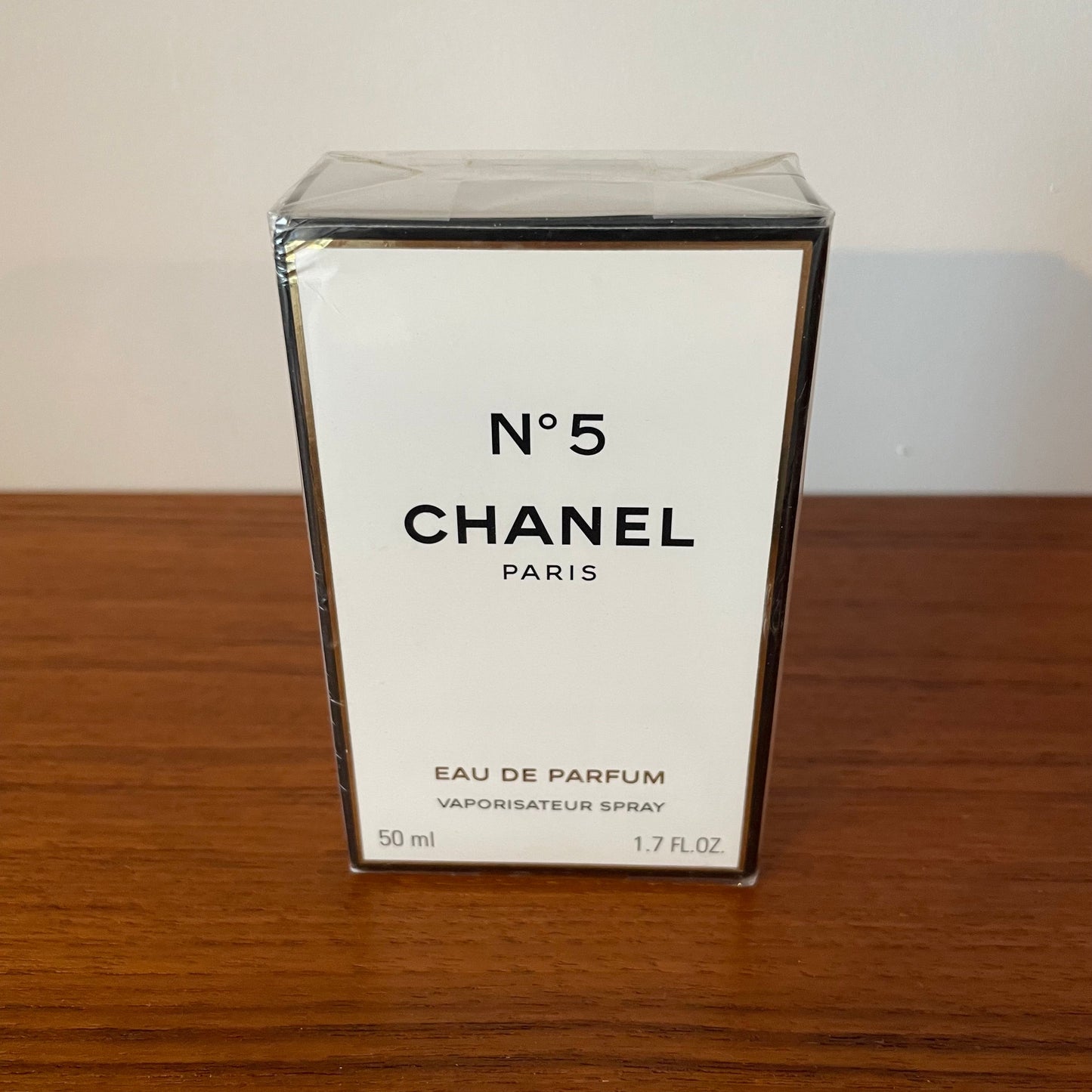 Vintage perfume Chanel No 5, 2005 Eau de Parfum Vaporisateur Spray, 50ml, Unopened