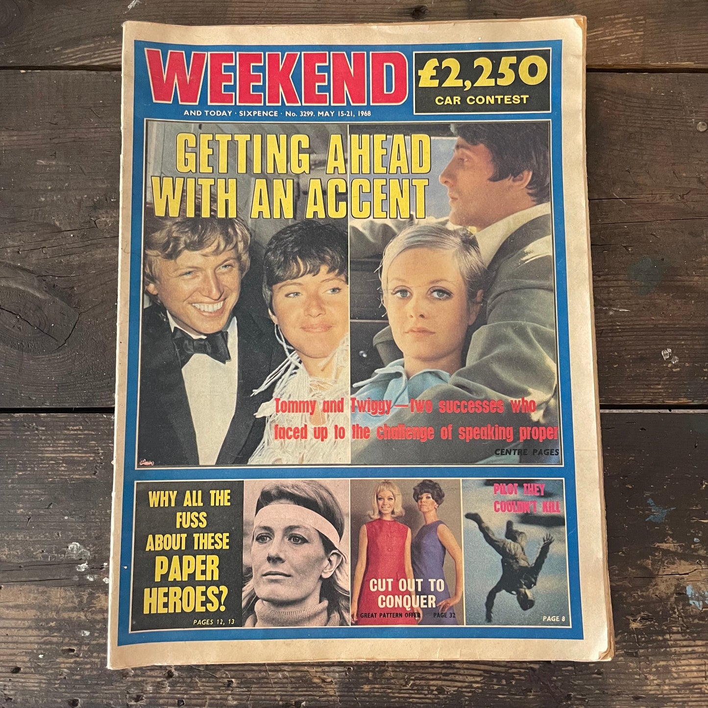 Vintage Weekend And Today 15-21 May 1968. Tommy and Twiggy Magazine. 1960s Paper Ephemera