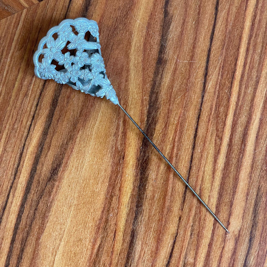 Vintage Silver Tone Floral Detail Hat Stick Pin Brooch