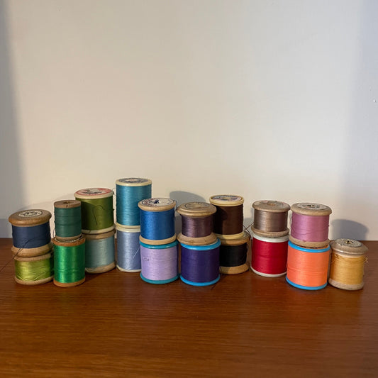 Threads Vintage Job Lot Sylko x19 Multicoloured Sewing Threads