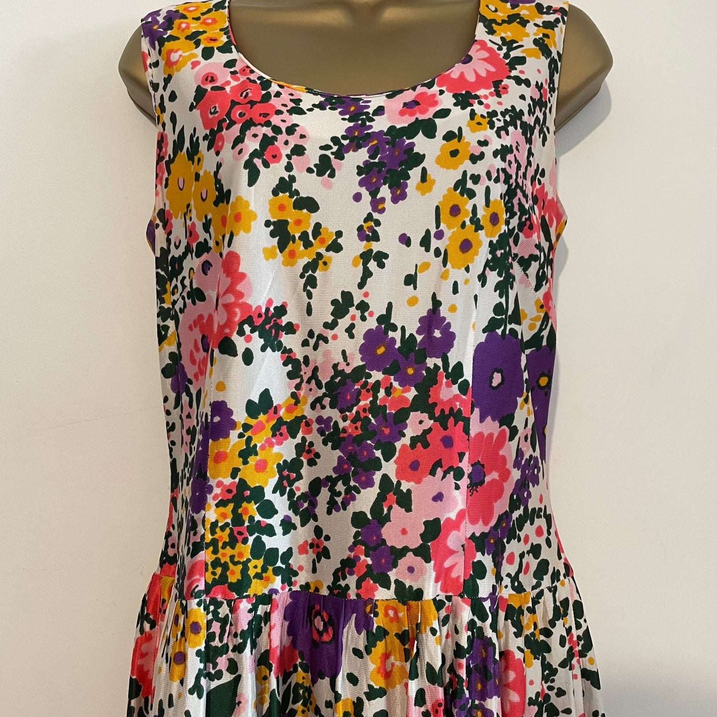 Dress Vintage Dicel White Floral Sleeveless Patterned Dress