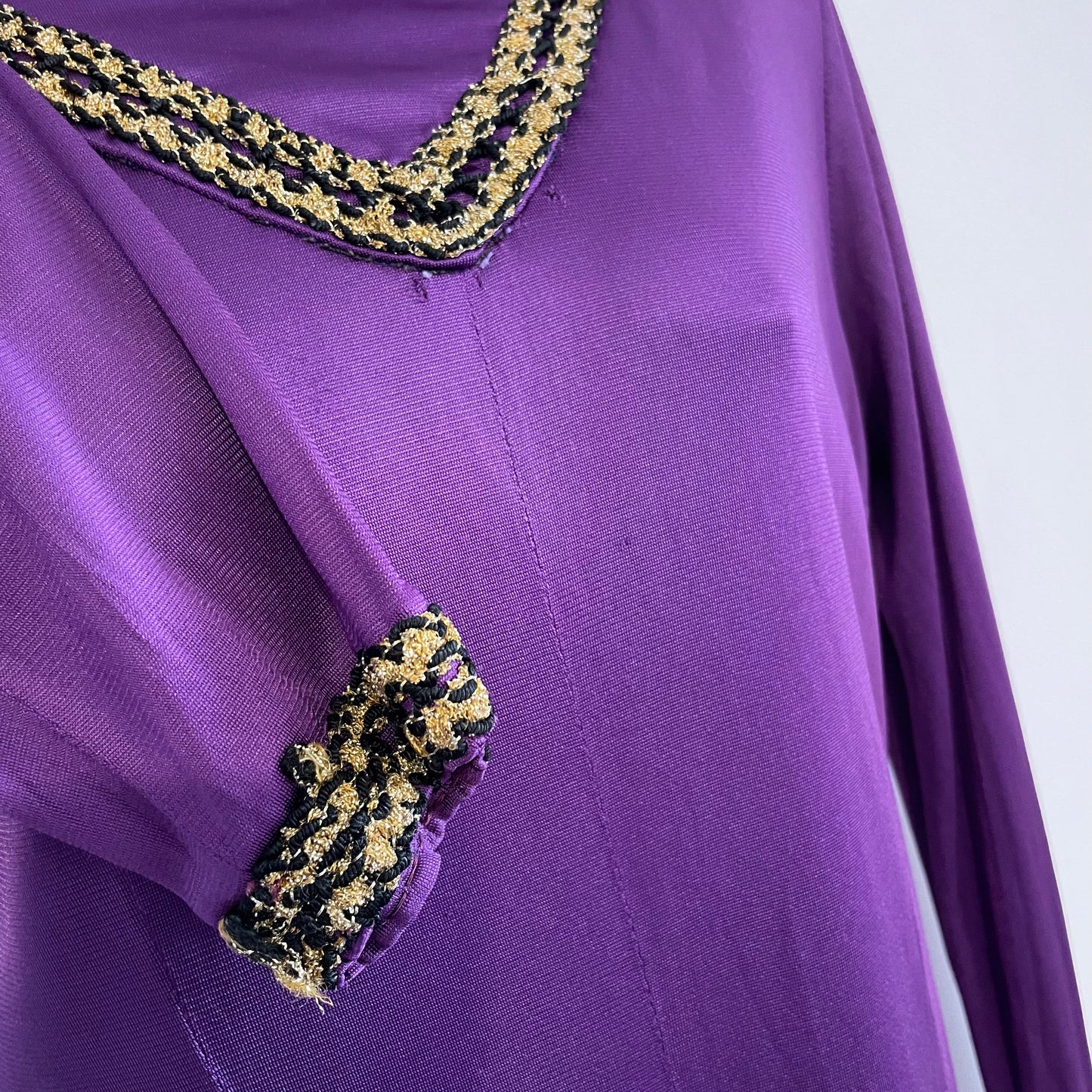 Vintage Purple Stretch 70s Jumpsuit with Gold Trim and Flared Sleeves