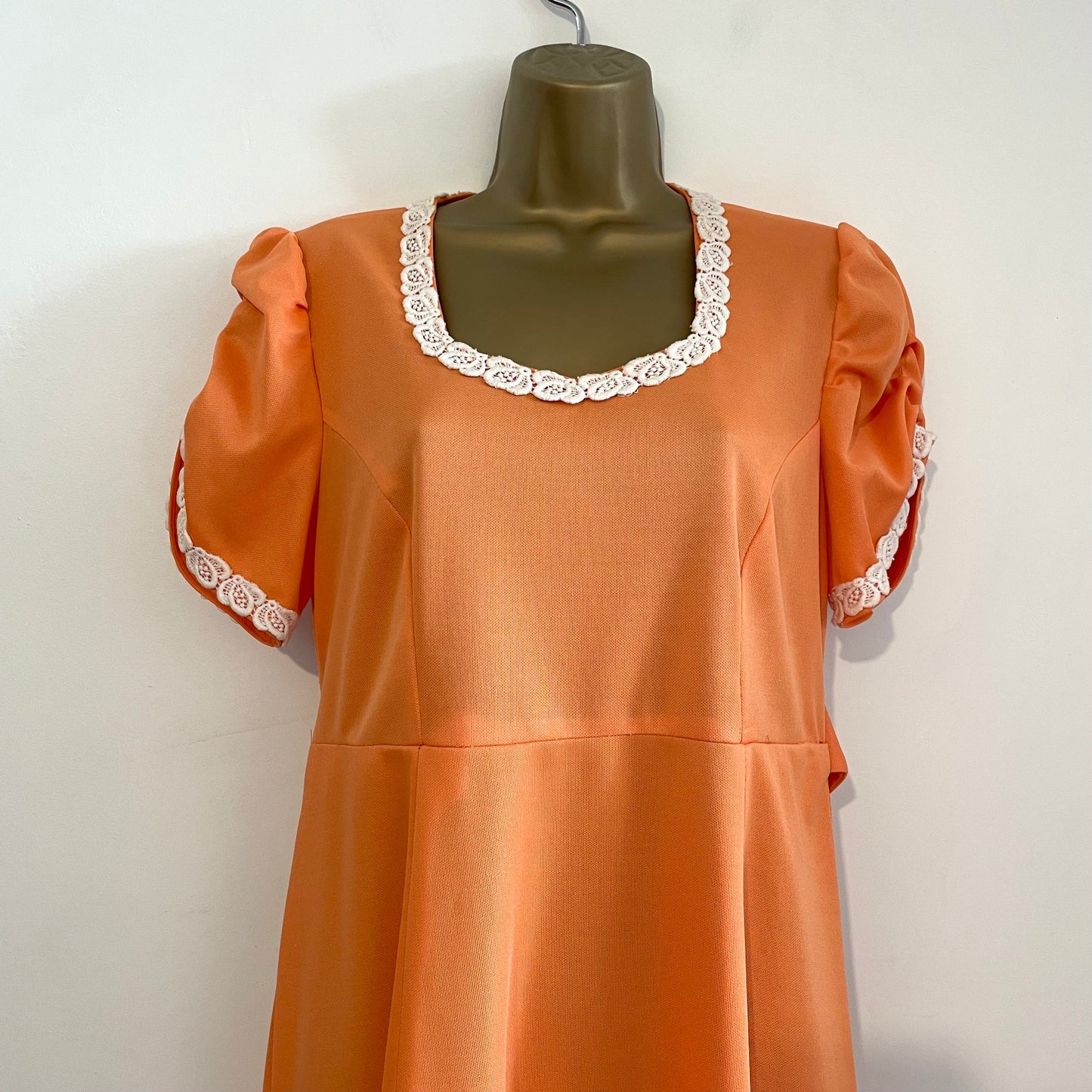 Dress Vintage Peach Coral Maxi Dress 70s Short Sleeve Ti Waist with White Lace Trim