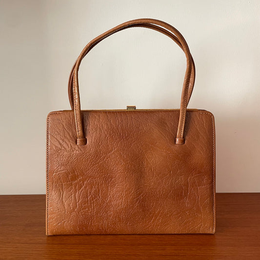 Tan Top Handle Kelly Handbag Vintage Chic Style Accessory