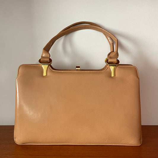 Tan Top Handle Kelly Handbag Vintage for Effortless Elegance