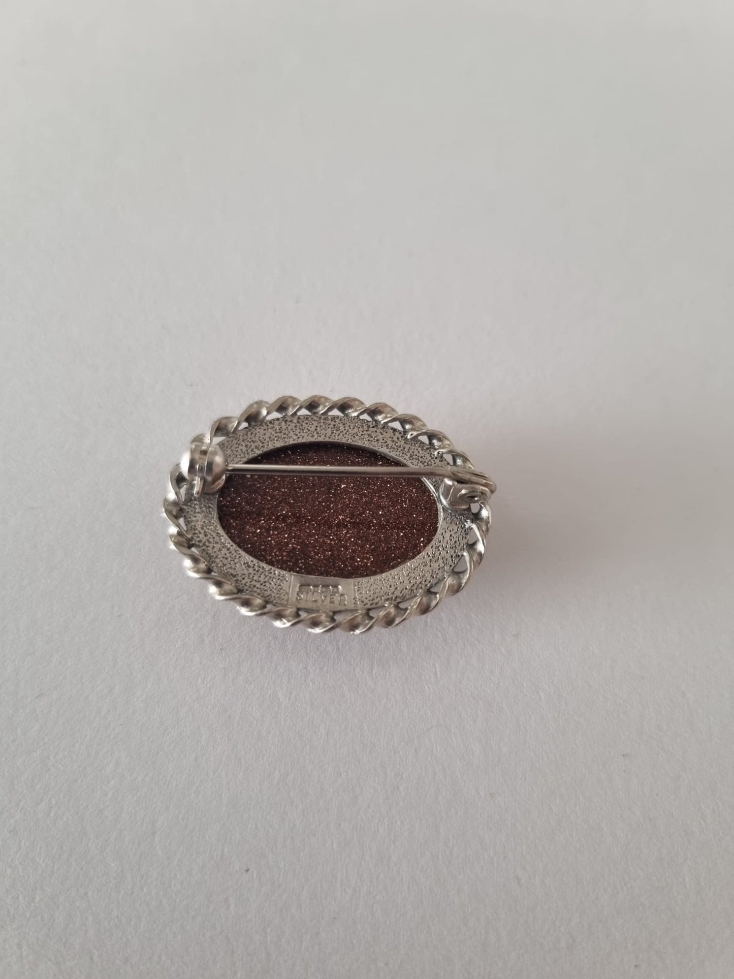 Vintage Goldstone Silver 1950s Brooch. Oval and Rope Outer Setting. Stamped Silver.