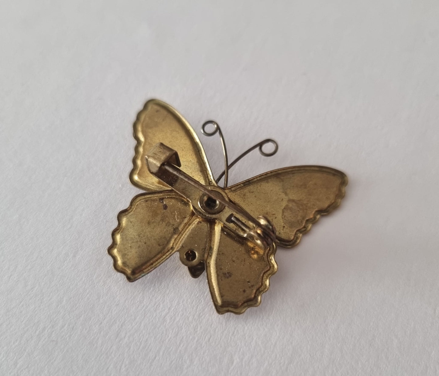 Antique Vintage Beautiful gold tone vintage enamel butterfly brooch