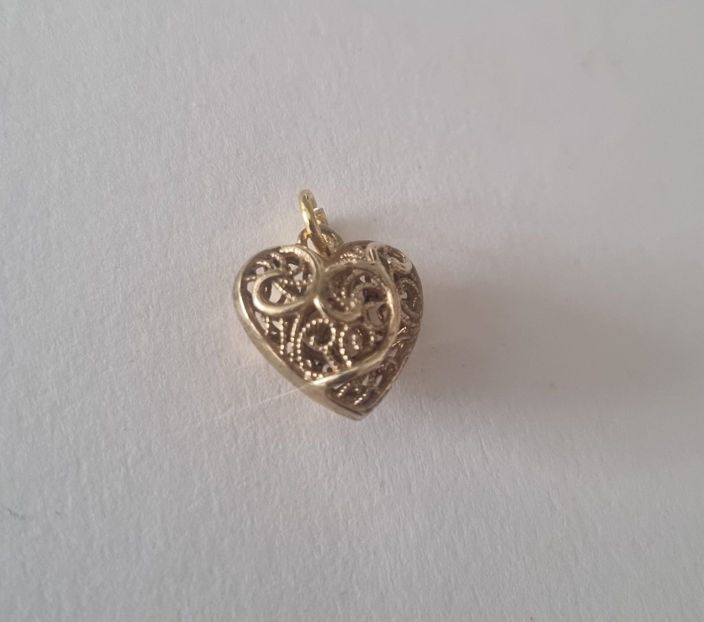 Antique Vintage Small 3D Chunky Filigree Heart Pendant. Hollow Love Gold Tone Necklace.