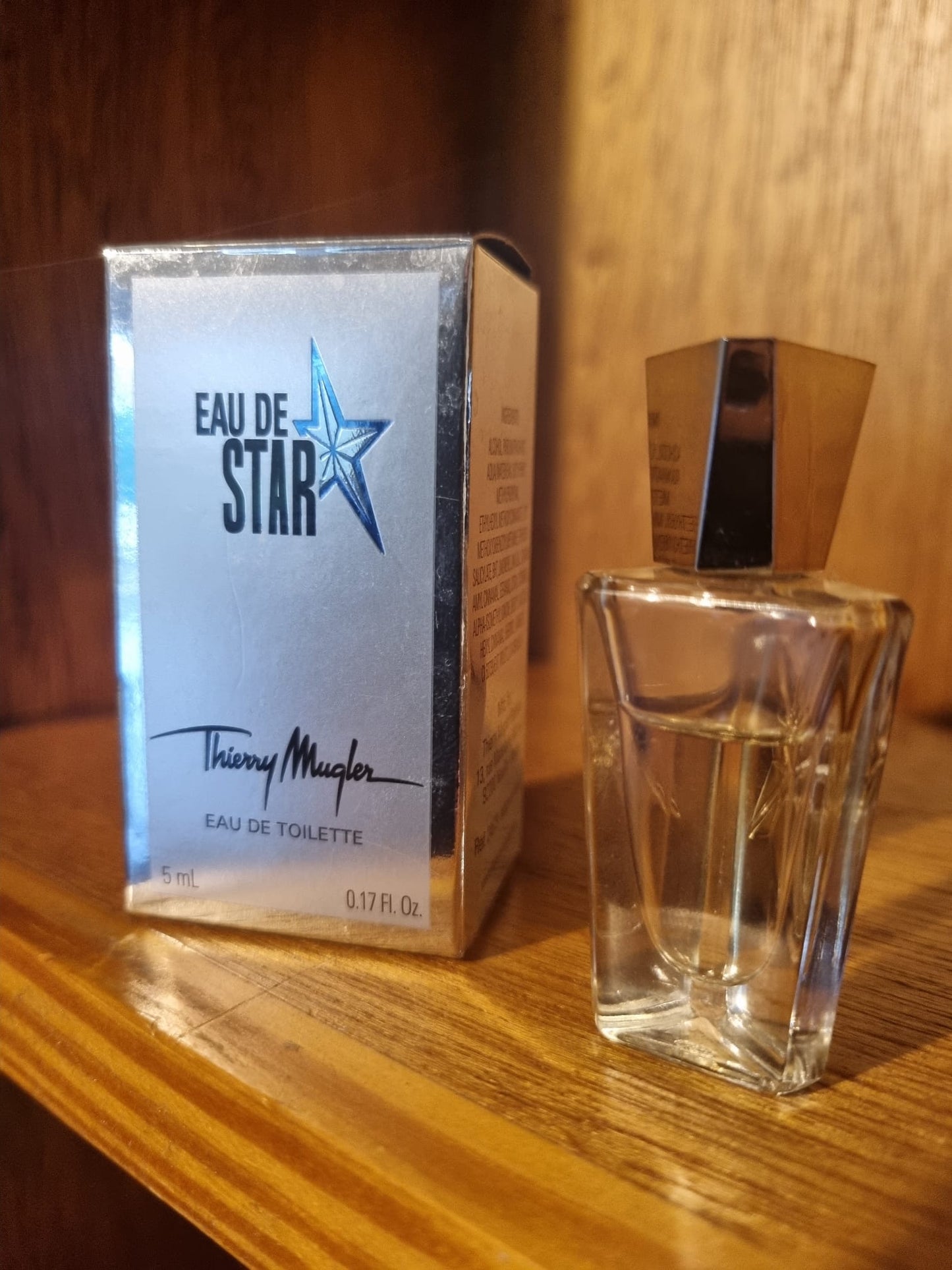 Vintage Eau De Star Minature Eau De Toilette Thierry Mugler. 5ml. 60% Full