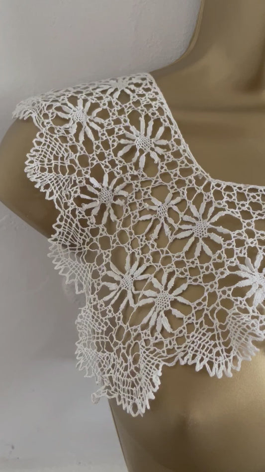 Antique White Maltese Lace detailed delicate square neck floral lace collar.