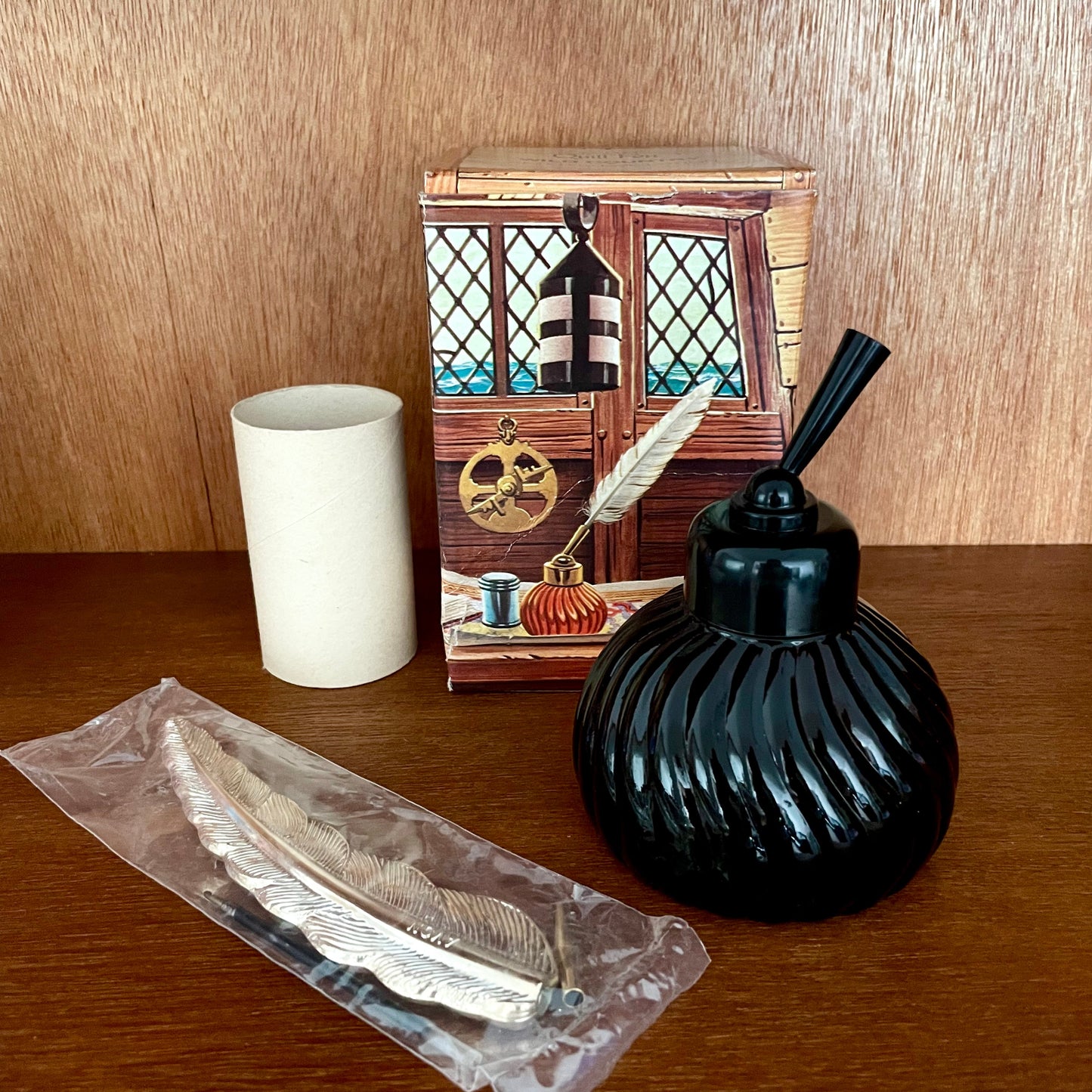 Vintage Avon Men's Quill Pen Wild Country 70s Novelty Aftershave Lotion in Original Box and Packaging. 100% Full.