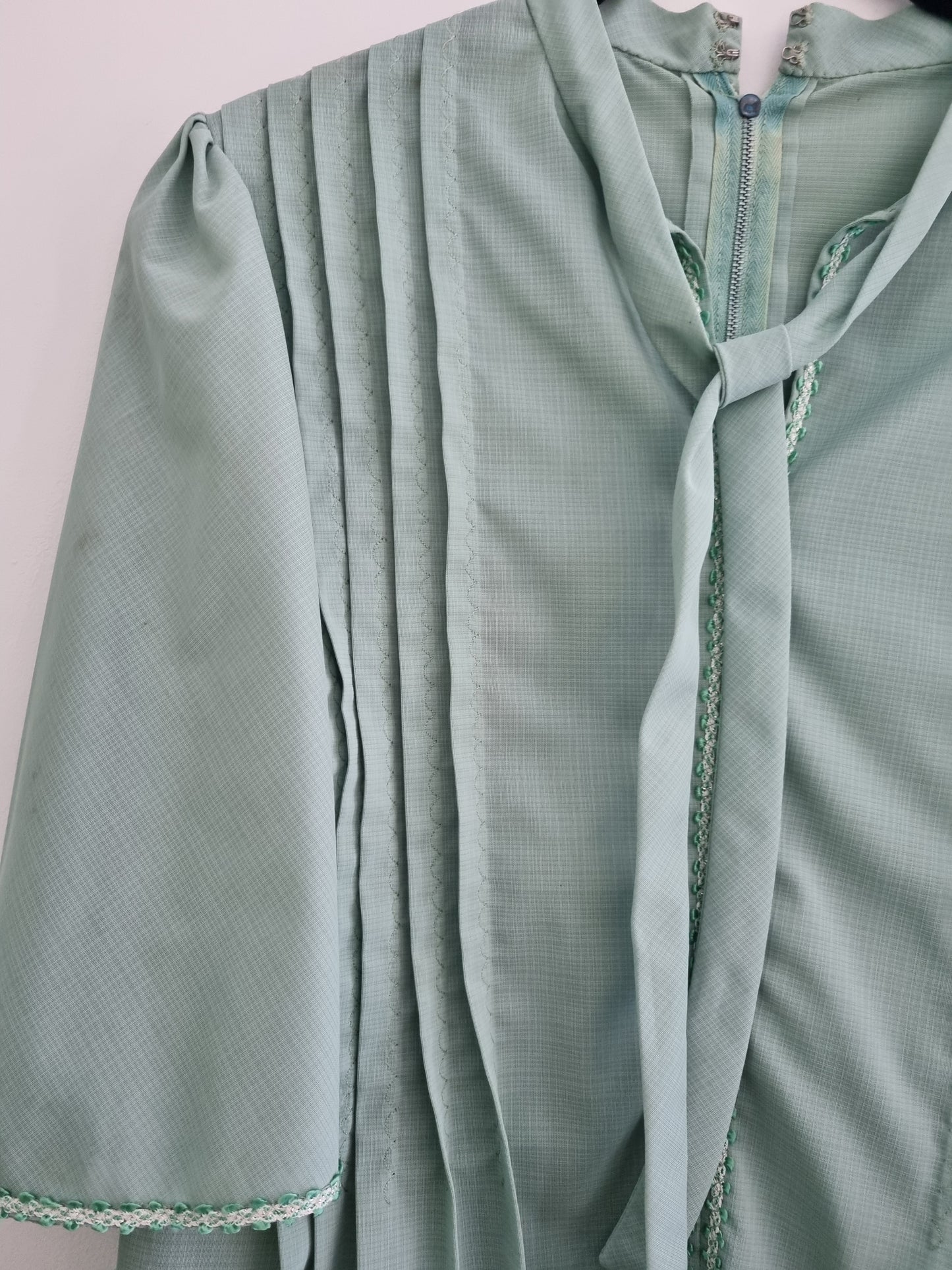 Vintage Handmade Mint Green Flare Sleeve Blouse (UK12-14)