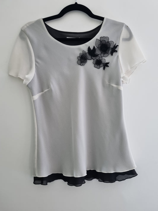 Berkertex Black and White Sheer Blouse (UK14-16)