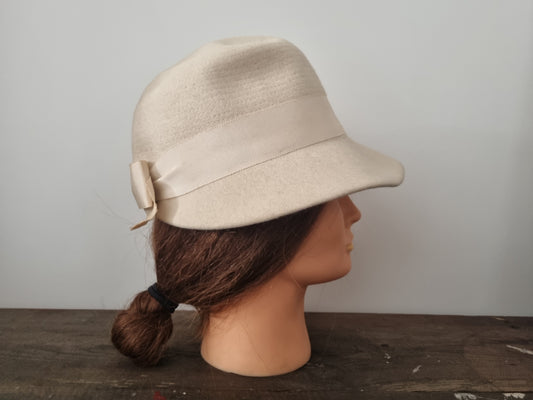 Vintage Diana Yearounder by Connor 1950s Cream Wide Brim Hat