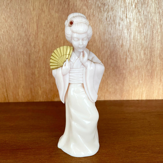 Vintage Avon The Japanese Lady Geisha Moonwind Eau De Cologne. Pink and Gold. 50ml