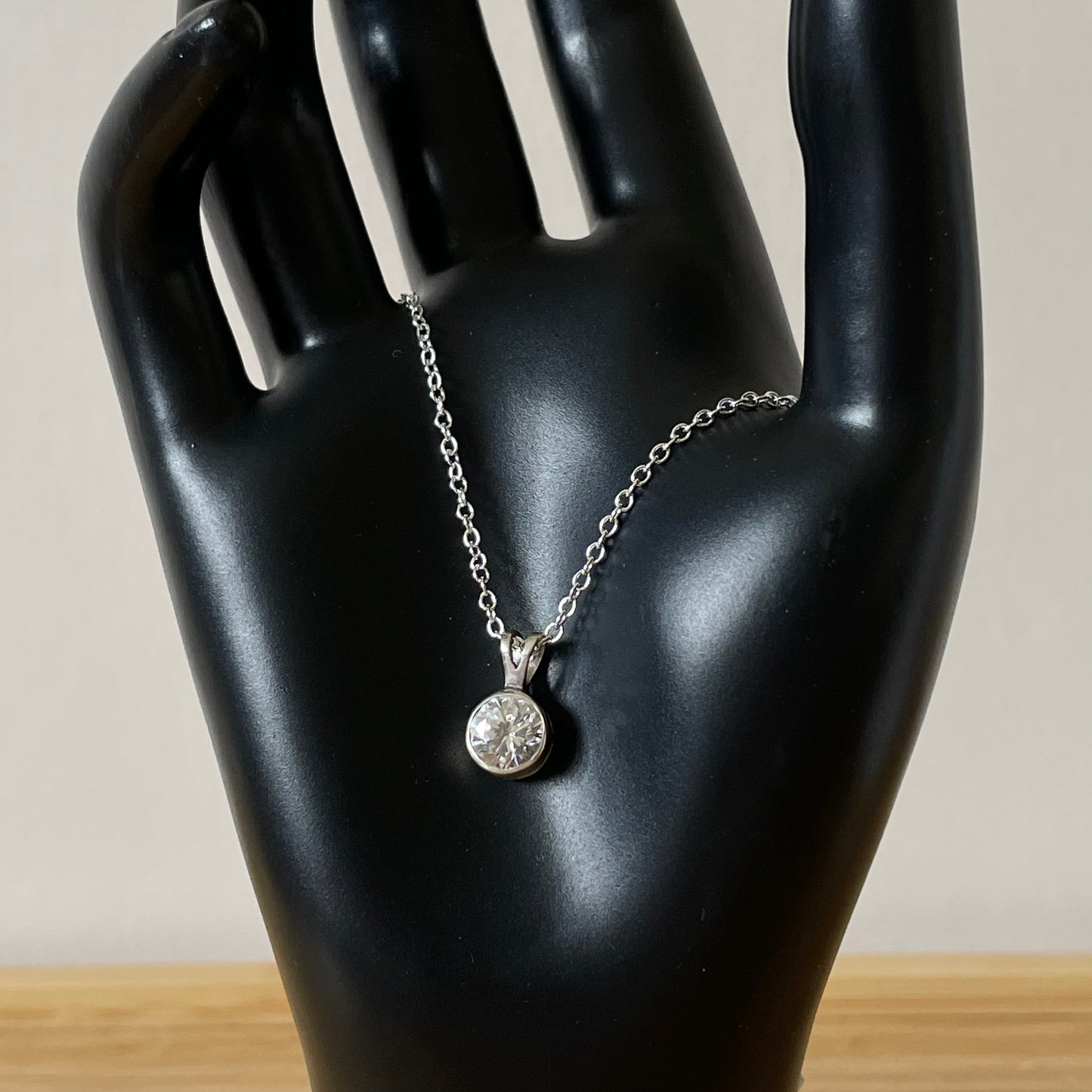 Necklace Vintage Sterling Silver 925 Round Cubic Zirconia Drop Pendant Necklace
